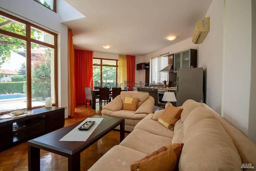 Generaator House Villa Aheloy Buitenkant foto