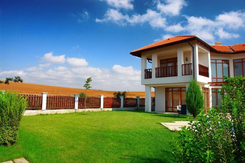 Generaator House Villa Aheloy Buitenkant foto